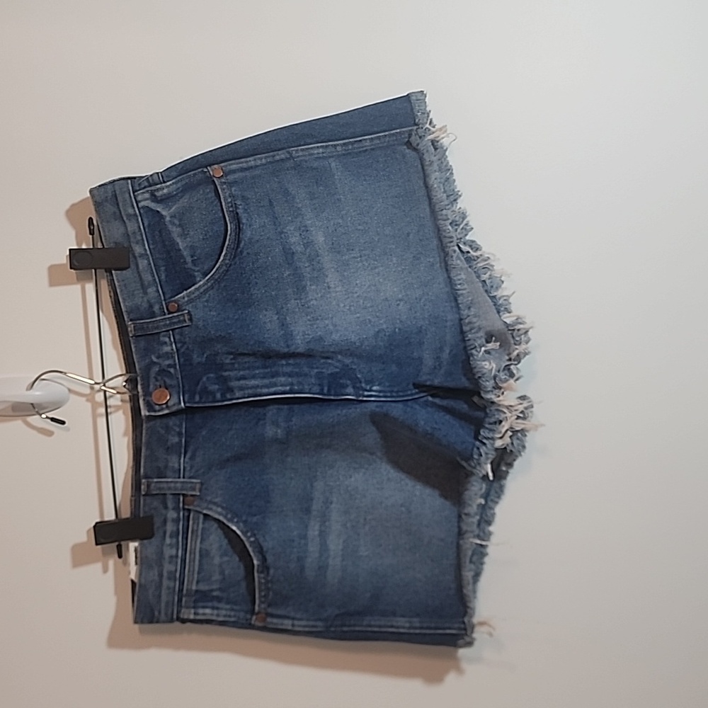 New Wrangler Festival Shorts